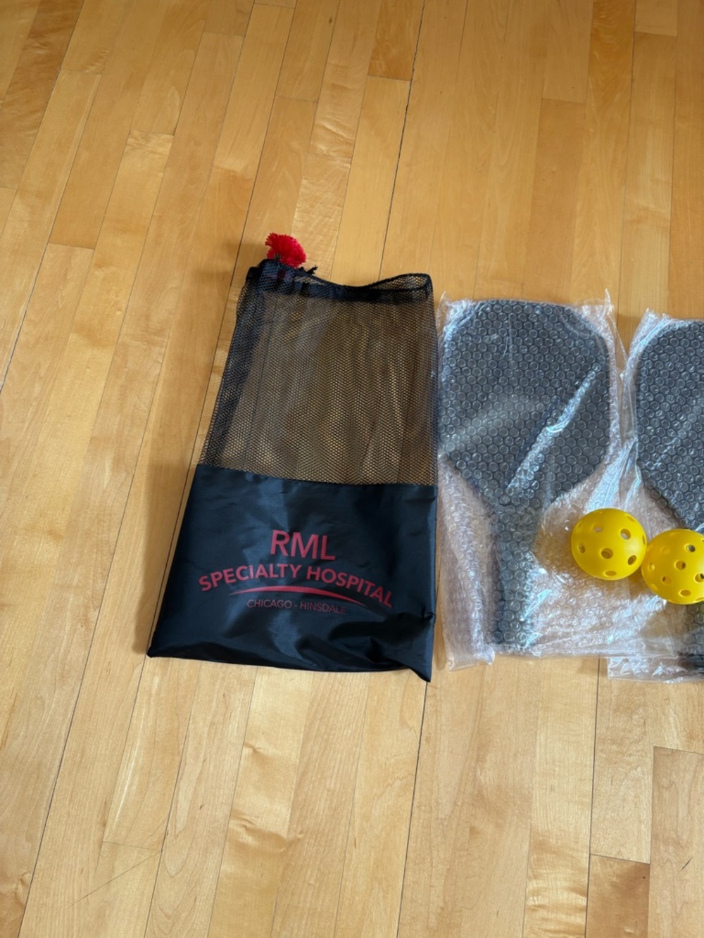 Pickleball Paddle Set with Carry Bag - Black Paddles & Yellow Balls, NWT - Picture 2 of 4